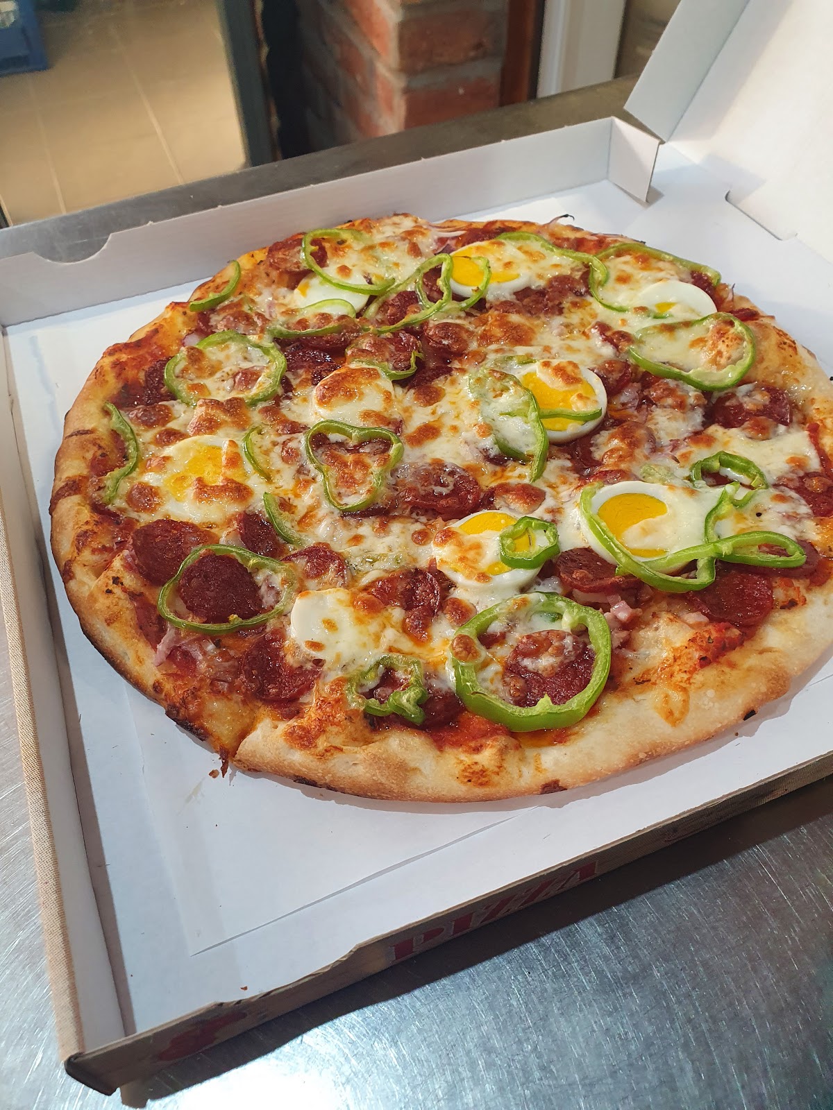 Pepperonis házi pizza